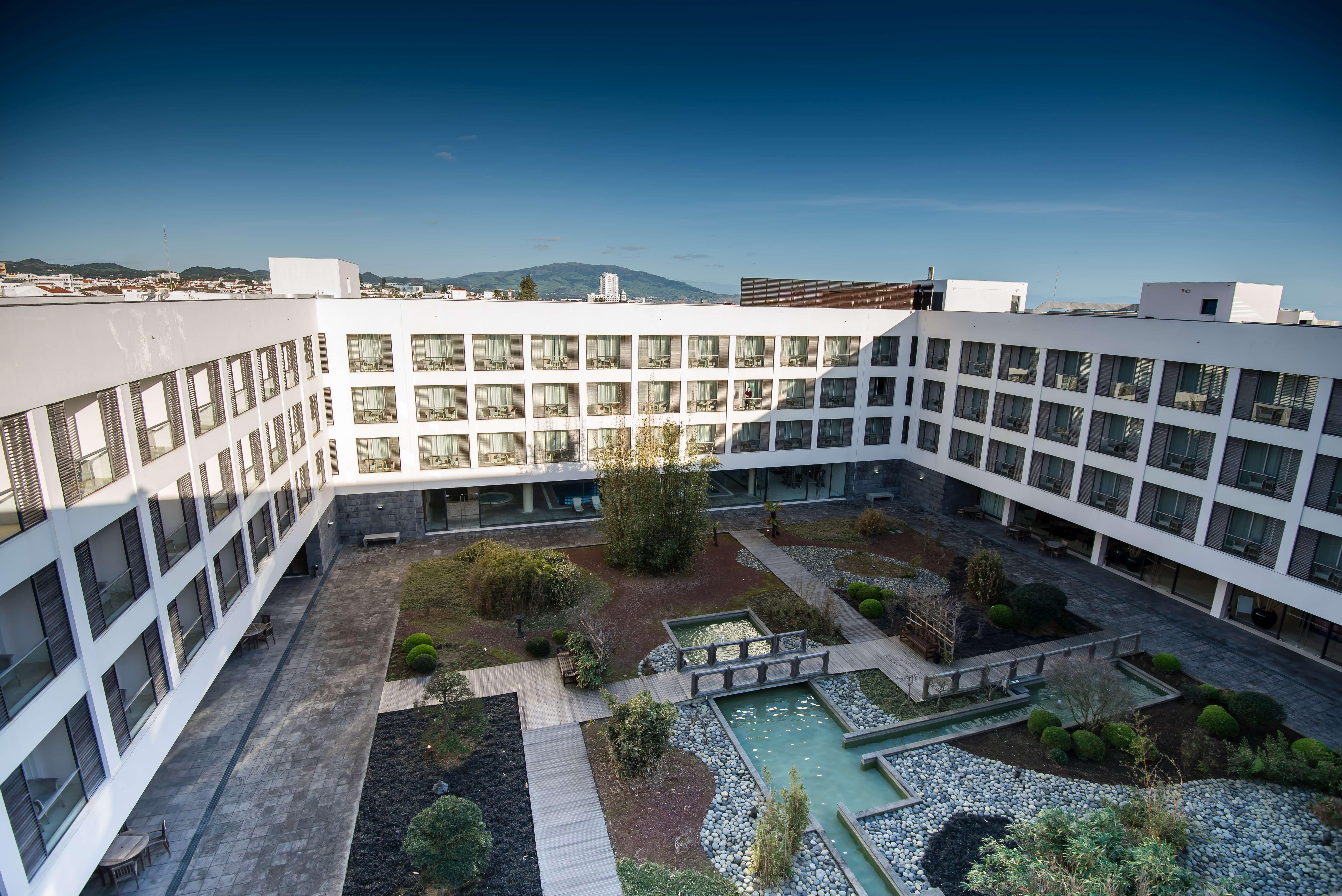 Azoris Royal Garden - Leisure & Conference Hotel Ponta Delgada  Exterior photo